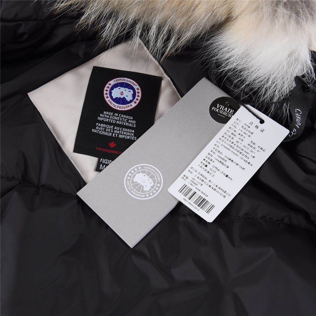 Canada Goose Junction Hooded Puffer Jacket - EUR FASHION