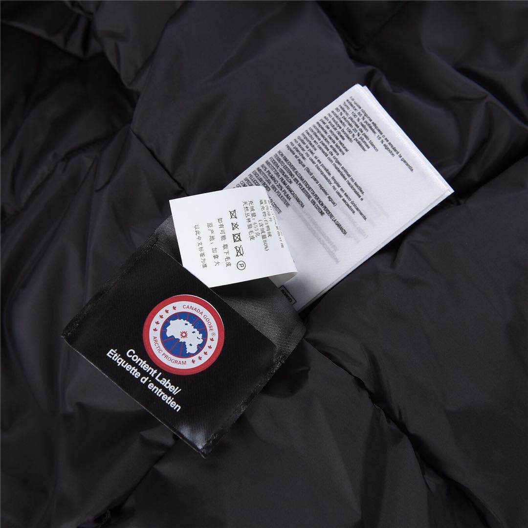 Canada Goose Junction Hooded Puffer Jacket - EUR FASHION