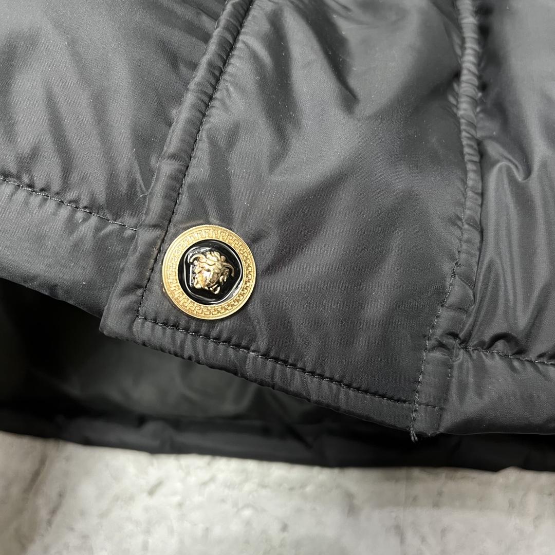 Versace La Greca Puffer Jacket - EUR FASHION