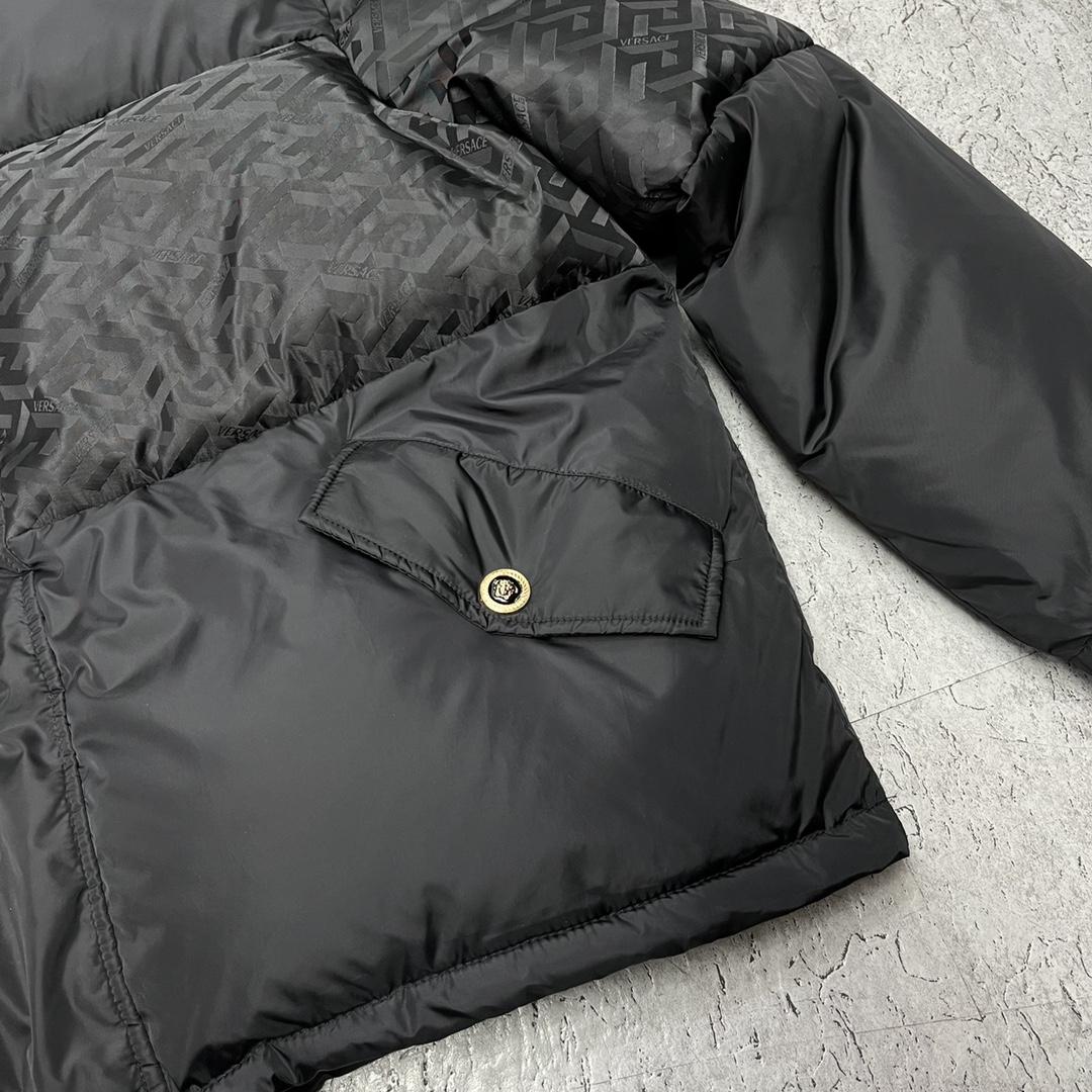 Versace La Greca Puffer Jacket - EUR FASHION