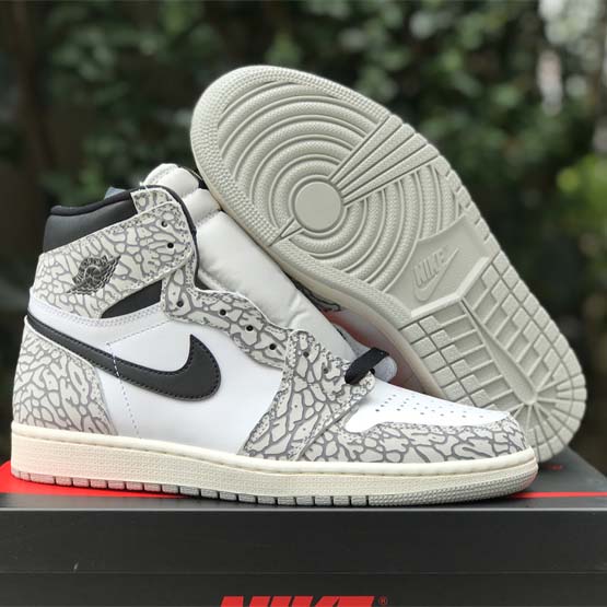 Air Jordan 1 High OG “White Cement” Sneaker    DZ5485-052 - EUR FASHION