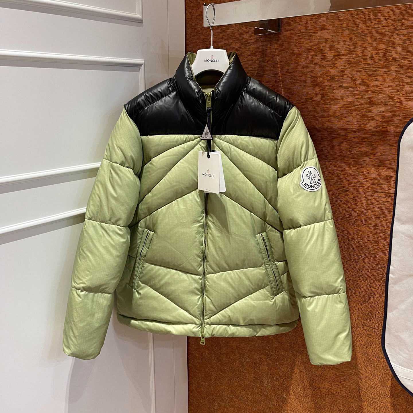 Moncler 2 Moncler 1952 Down Tama Jacket - EUR FASHION