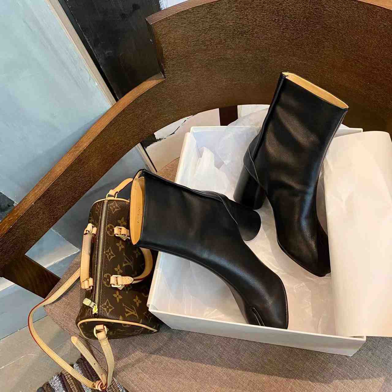 Maison Margiela Leather Boots - EUR FASHION