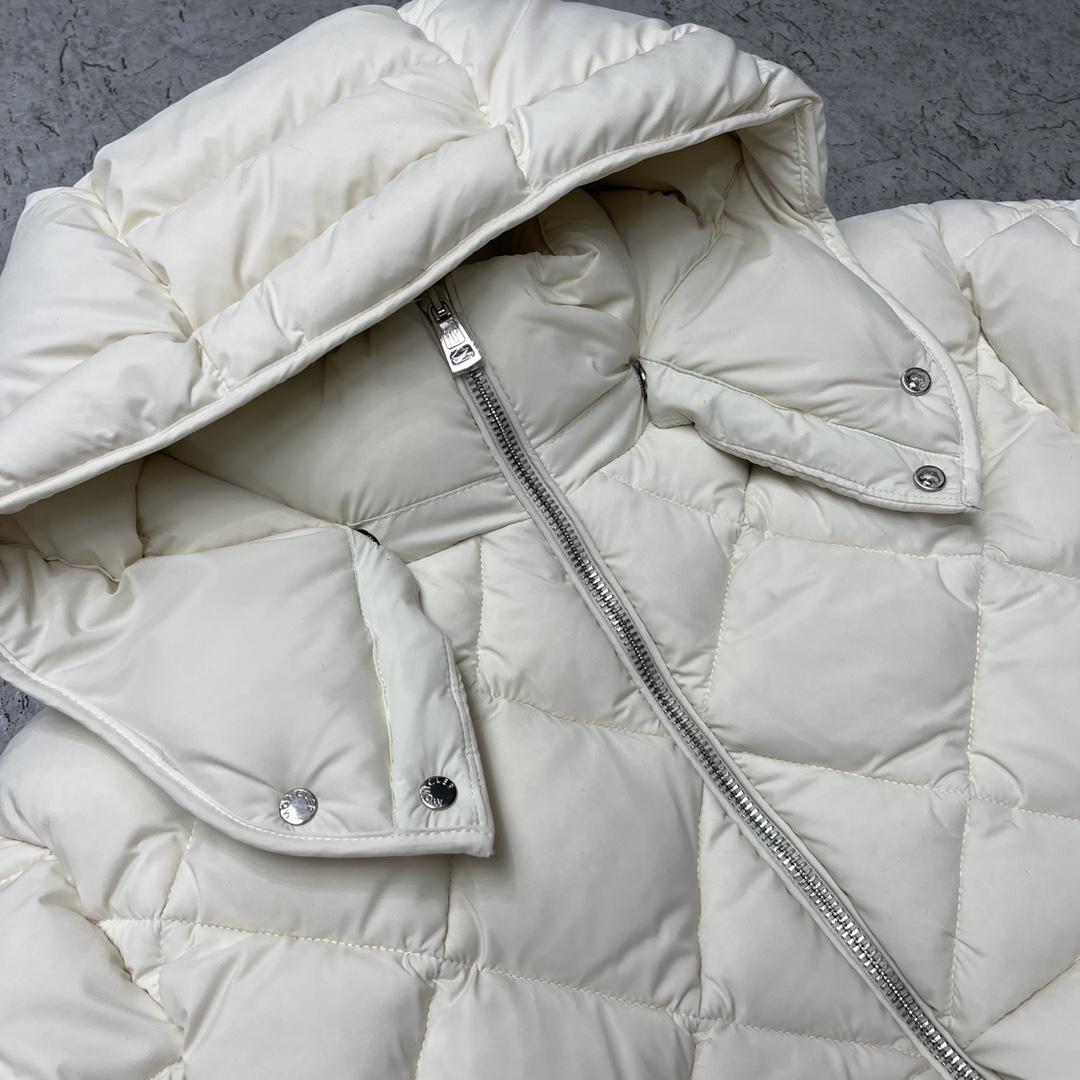 Moncler Hooded Padded Jacket - EUR FASHION