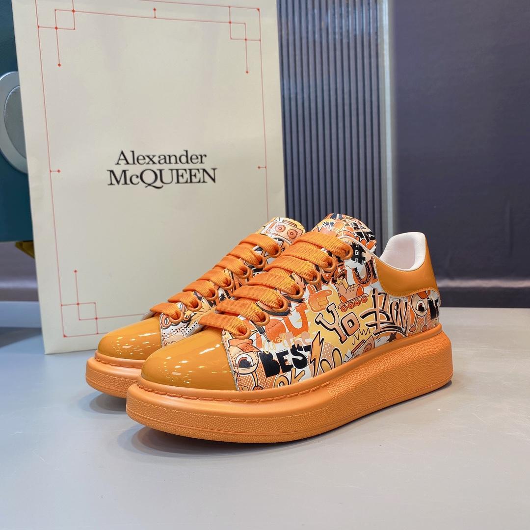 Alexander Mqueen Oversized Sneaker  - EUR FASHION