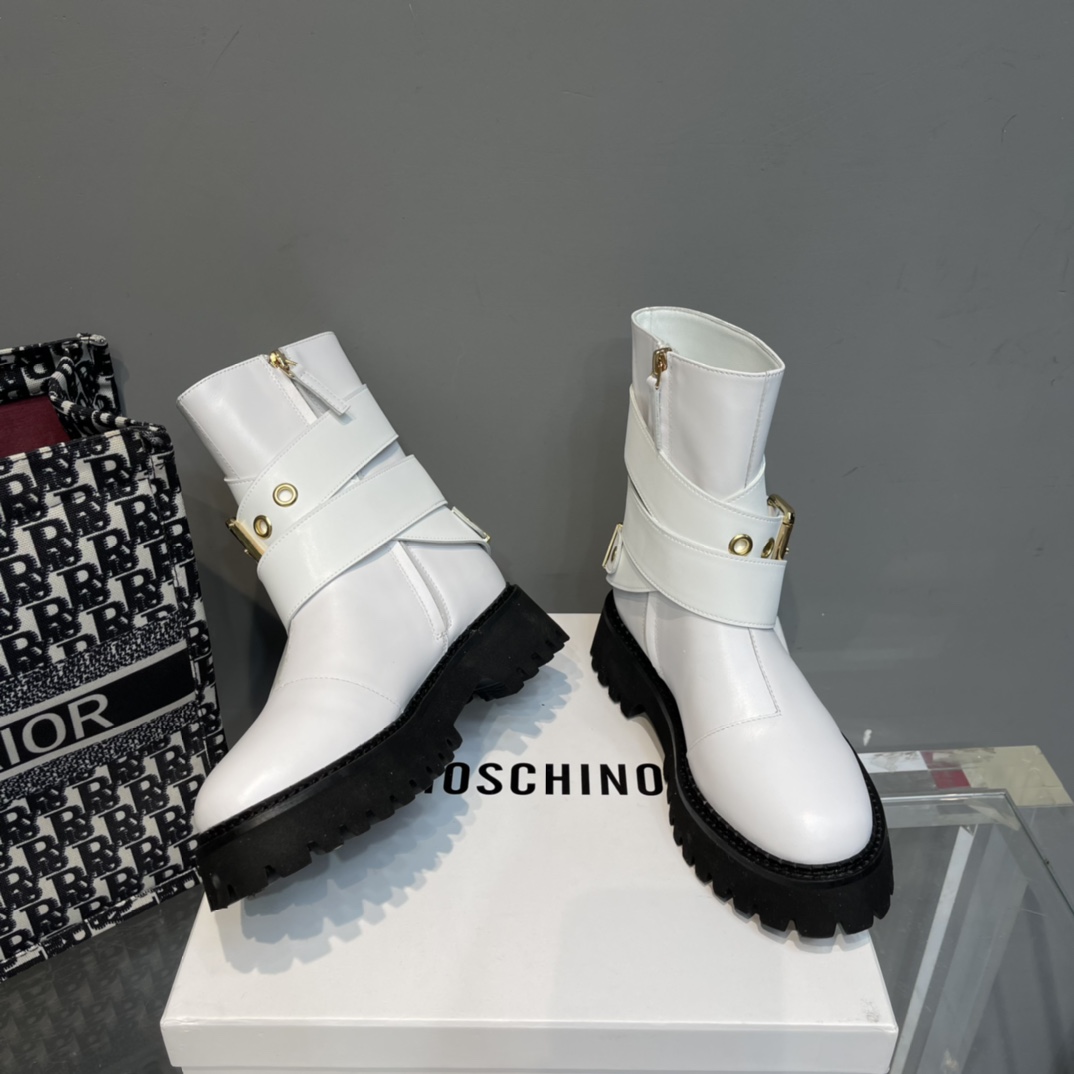 Moschino Ankle Boots - EUR FASHION