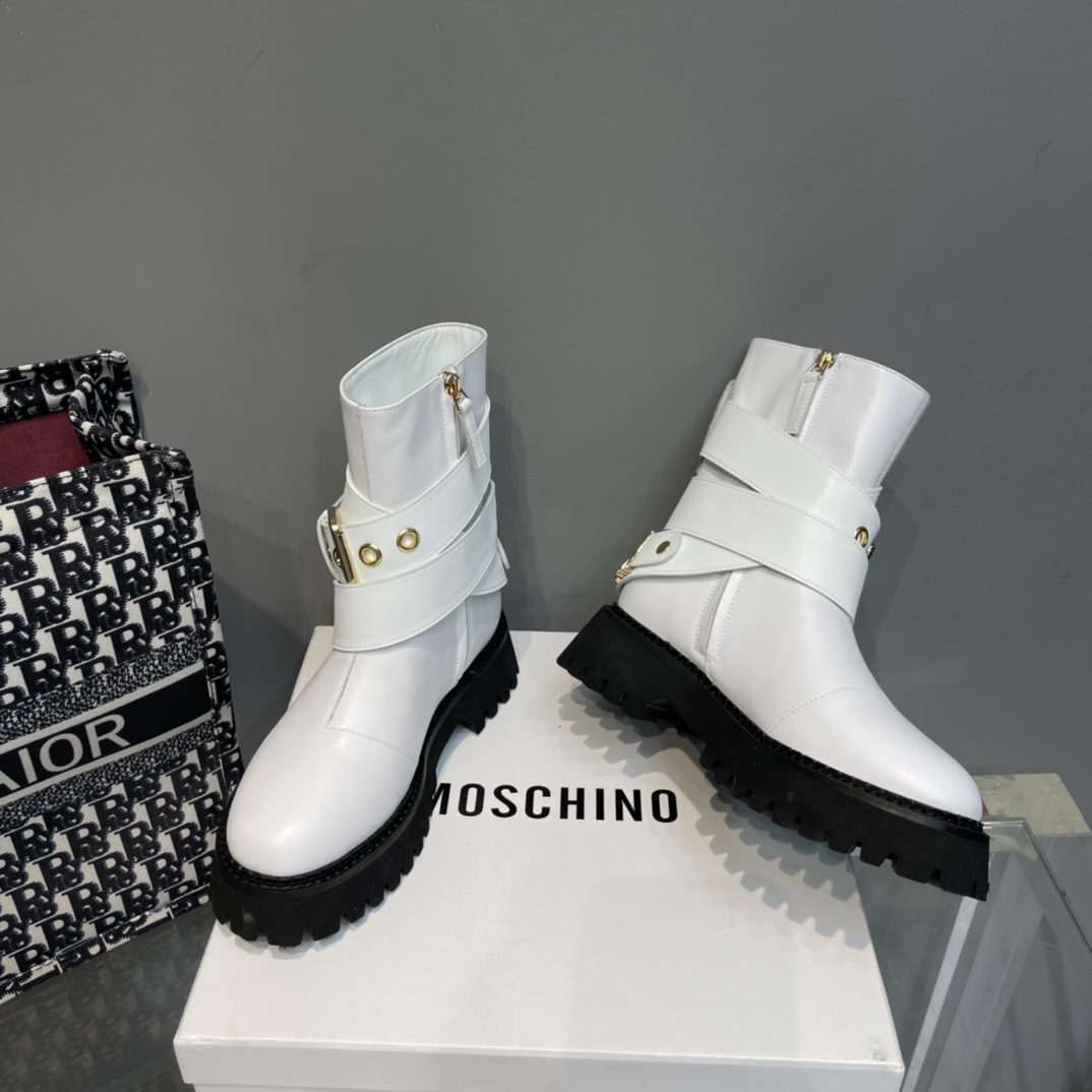 Moschino Ankle Boots - EUR FASHION