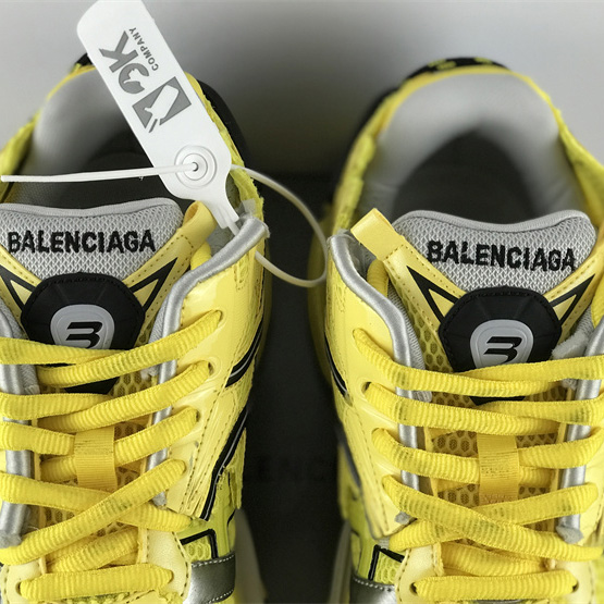 Balenciaga Runner Sneaker  - EUR FASHION