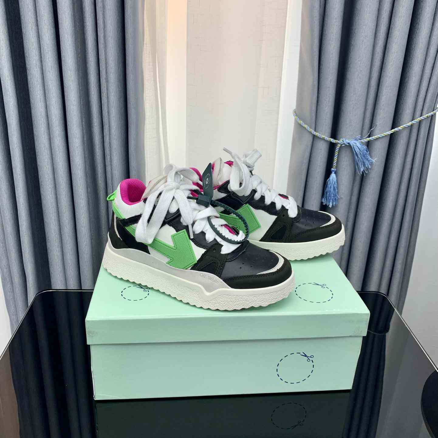 Off White Out Of Office Sneakers  - EUR FASHION