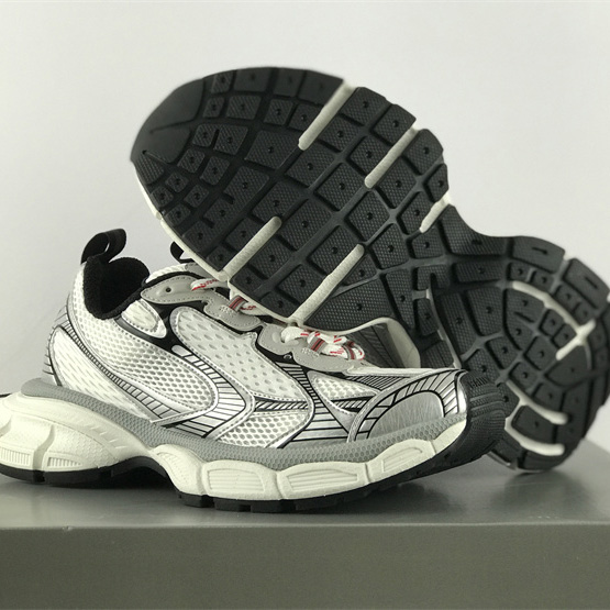 Balenciaga Runner Sneaker  - EUR FASHION