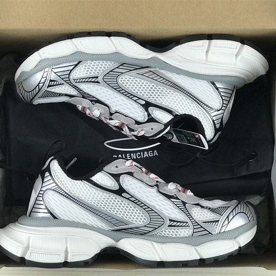 Balenciaga Runner Sneaker  - EUR FASHION