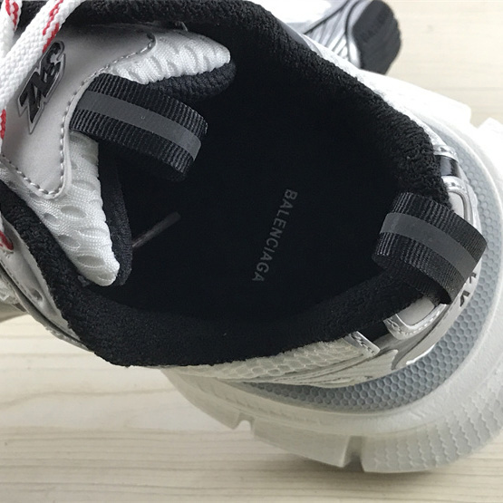 Balenciaga Runner Sneaker  - EUR FASHION