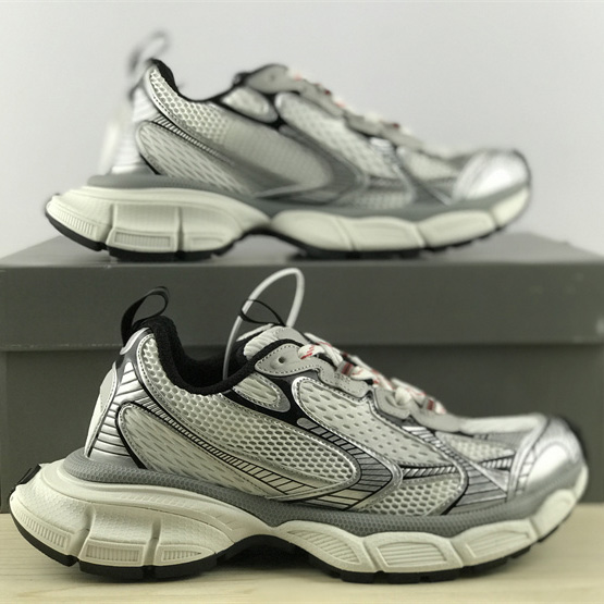 Balenciaga Runner Sneaker  - EUR FASHION