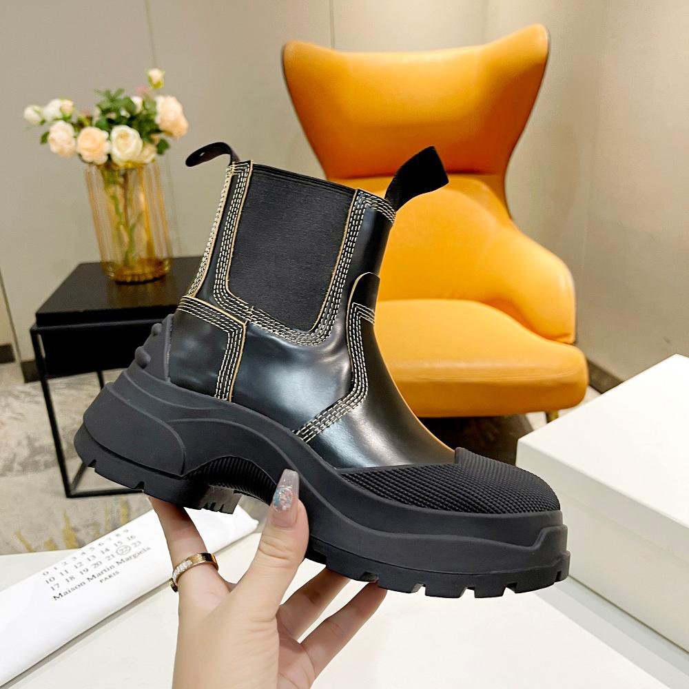 Maison Margiela Leather Chelsea Boots - EUR FASHION