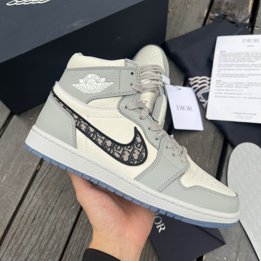 Dior x Air Jordan 1 High OG Sneaker    CN8607-002 - EUR FASHION