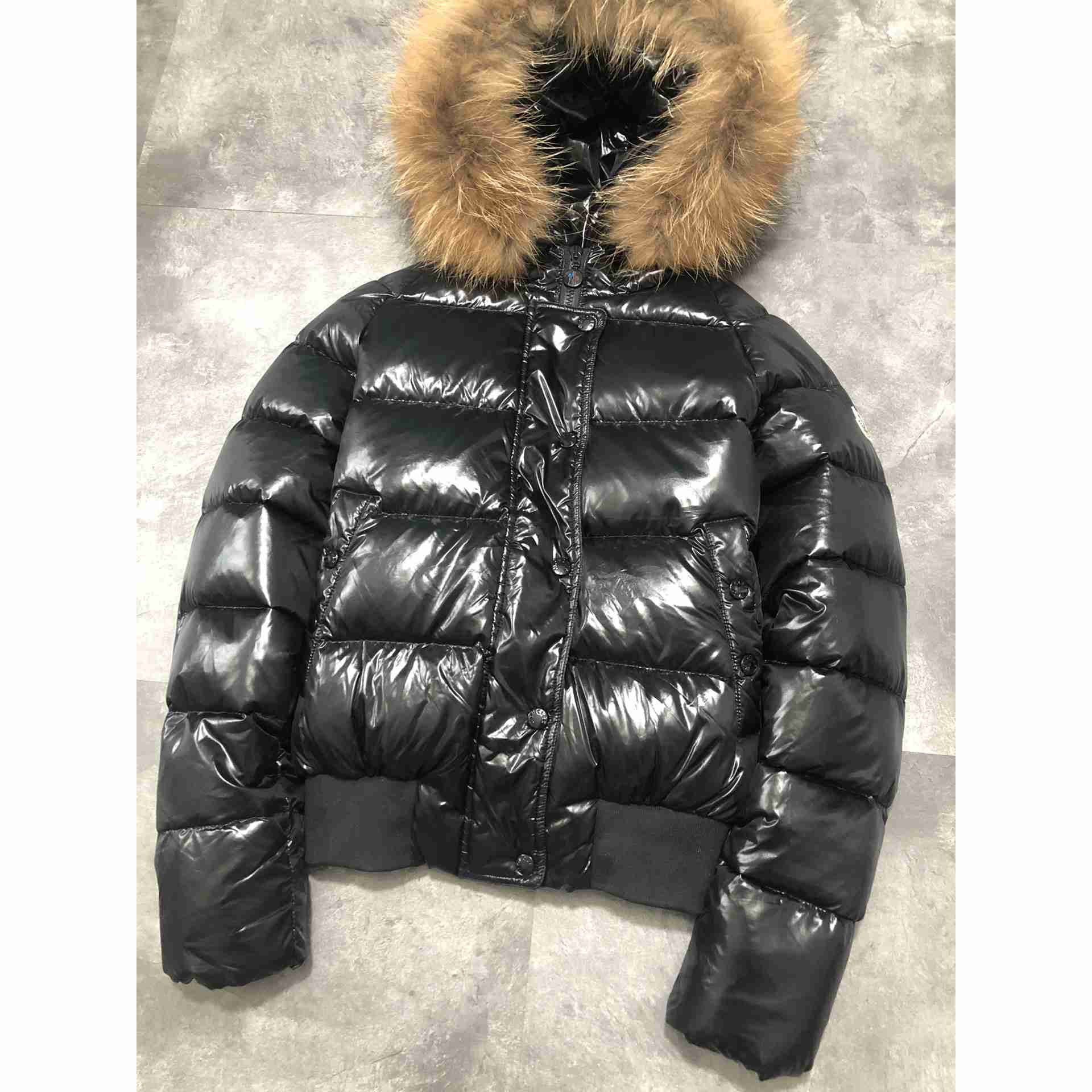 Moncler Short Down Jacket    - EUR FASHION