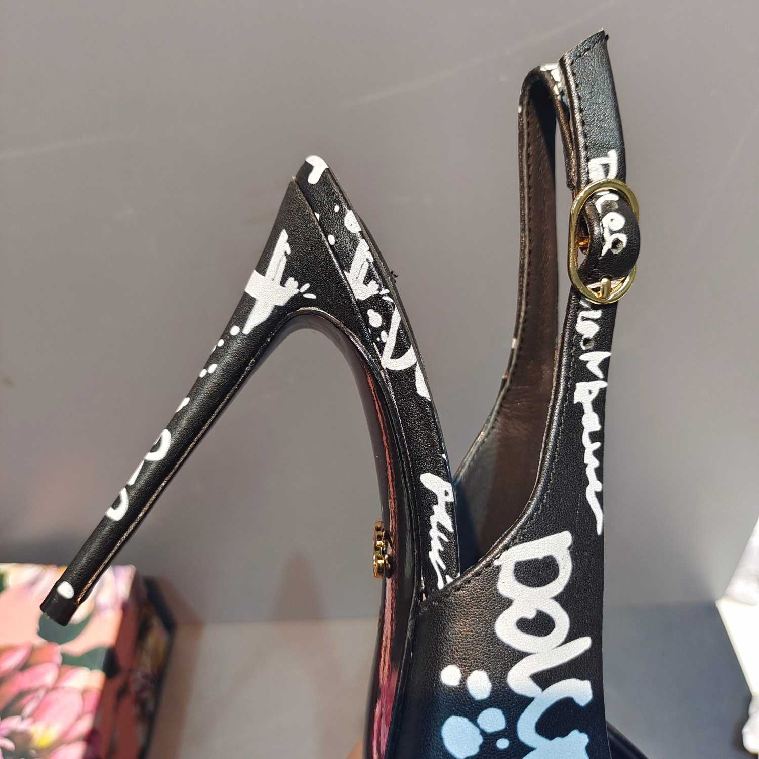 Dolce & Gabbana Calfskin Slingbacks With Logo Print - EUR FASHION