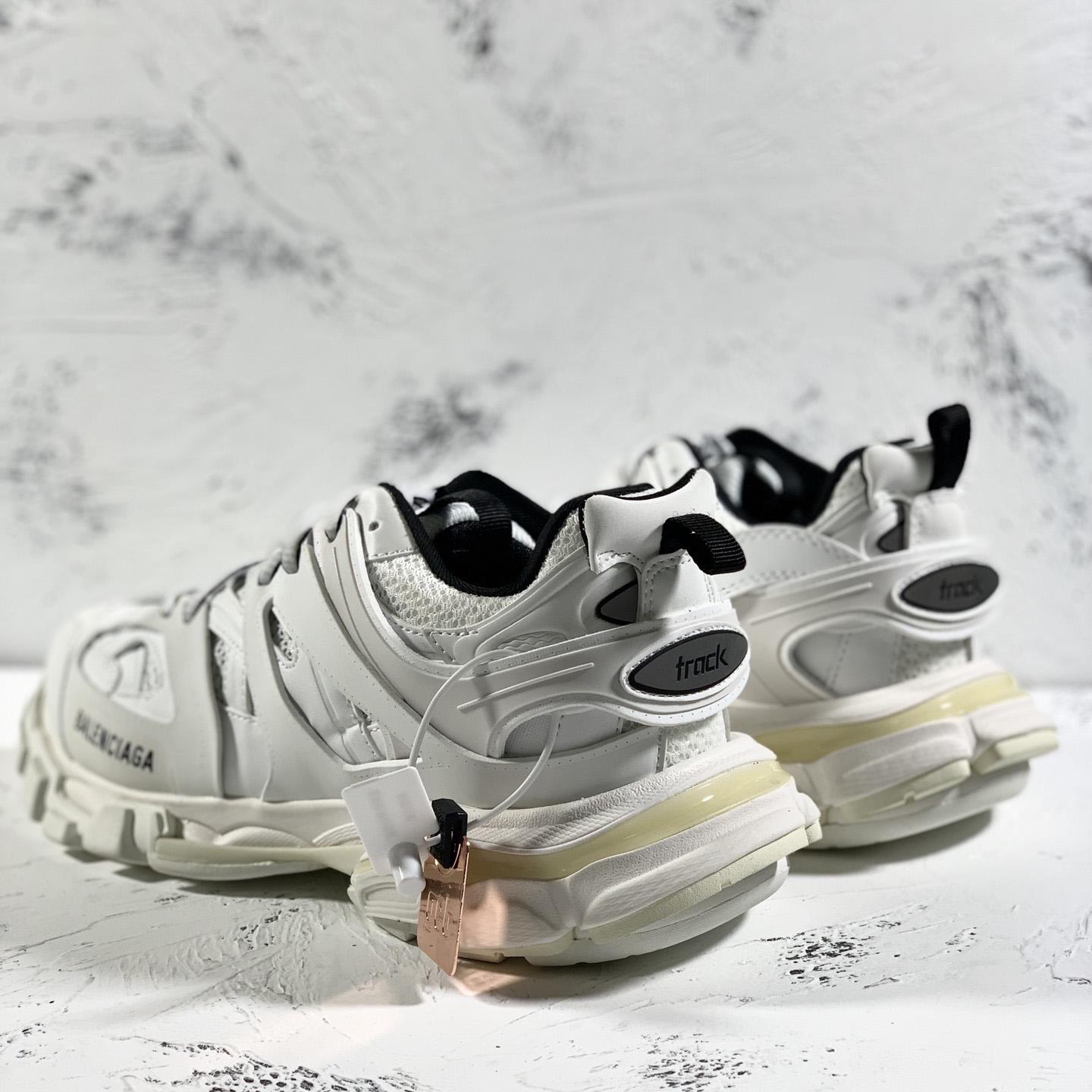 Balenciaga Track Sneaker  - EUR FASHION