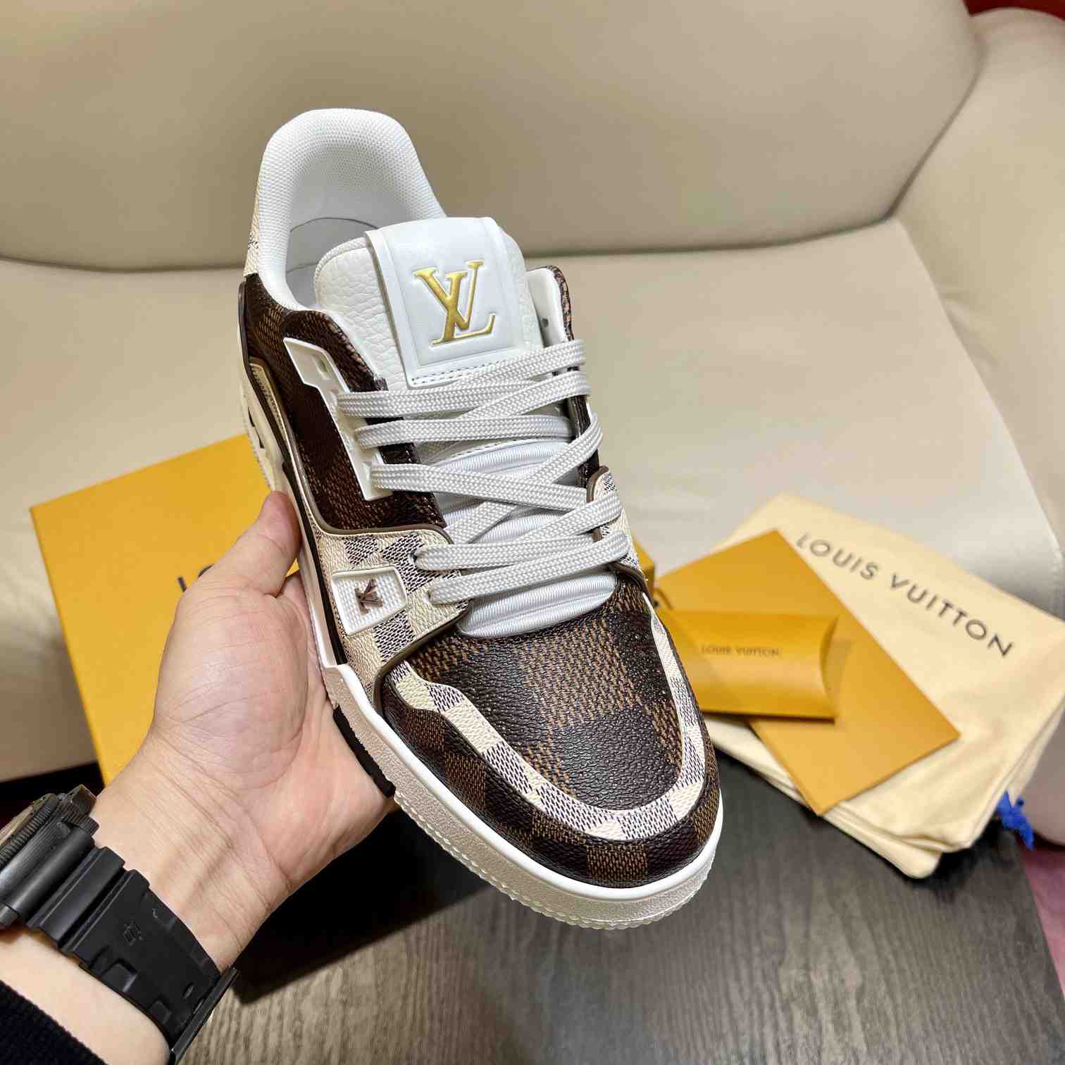 Louis Vuitton LV Trainer Sneaker    (Upon UK Size)   1AAV8Y - EUR FASHION