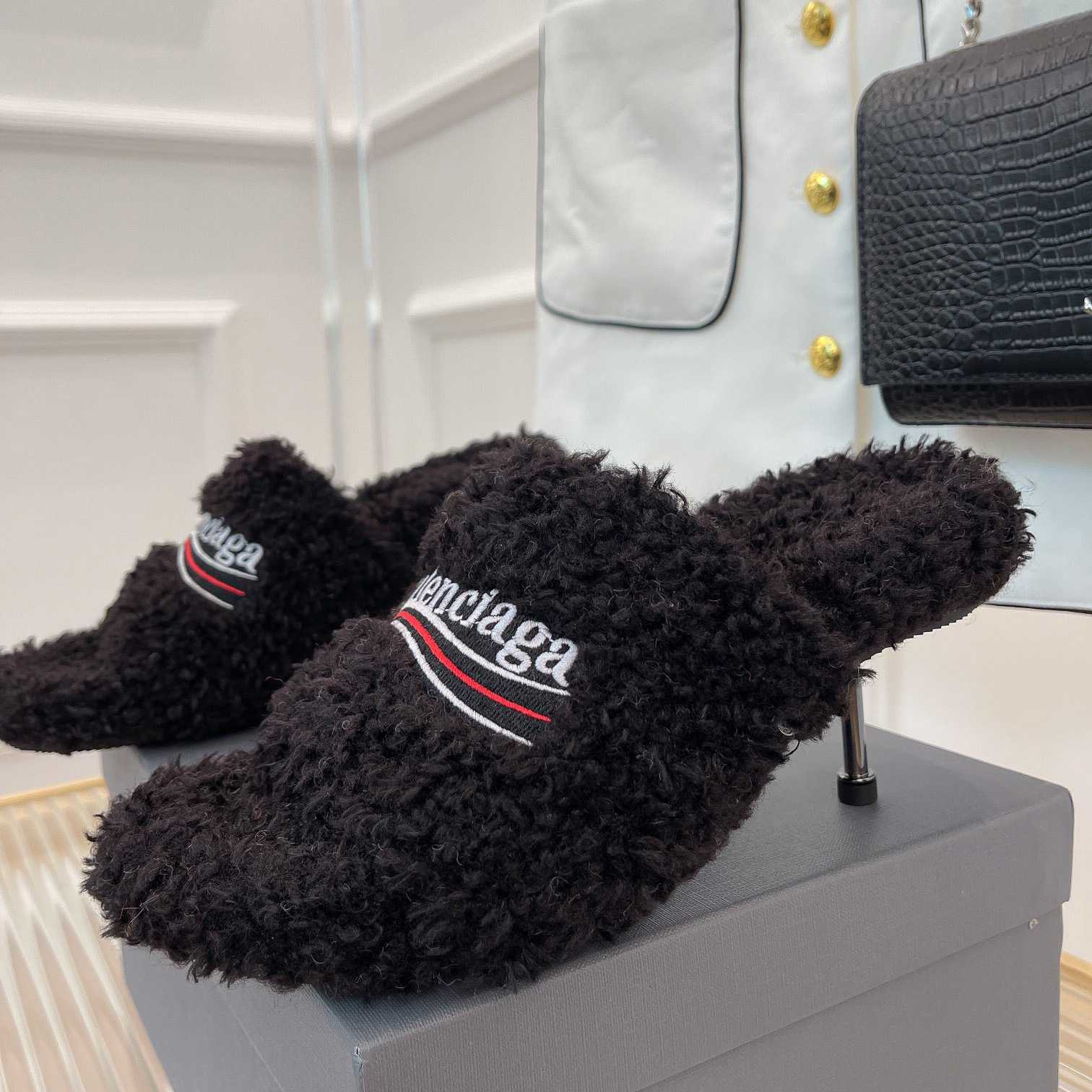 Balenciaga Furry Sandals - EUR FASHION