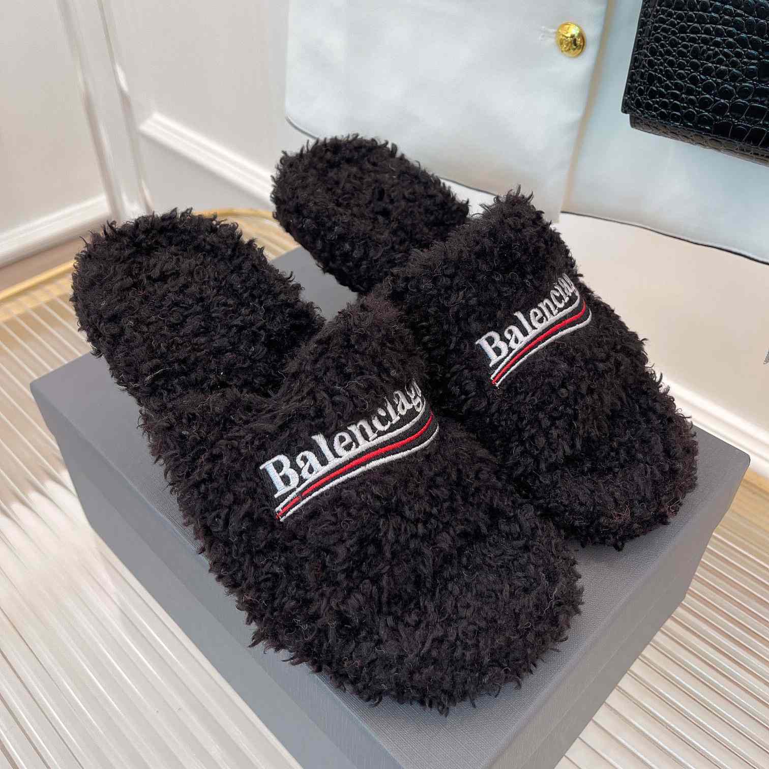 Balenciaga Furry Sandals - EUR FASHION