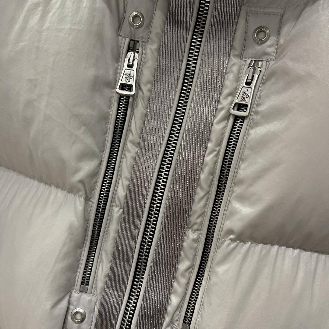 Moncler Short Down Jacket    - EUR FASHION