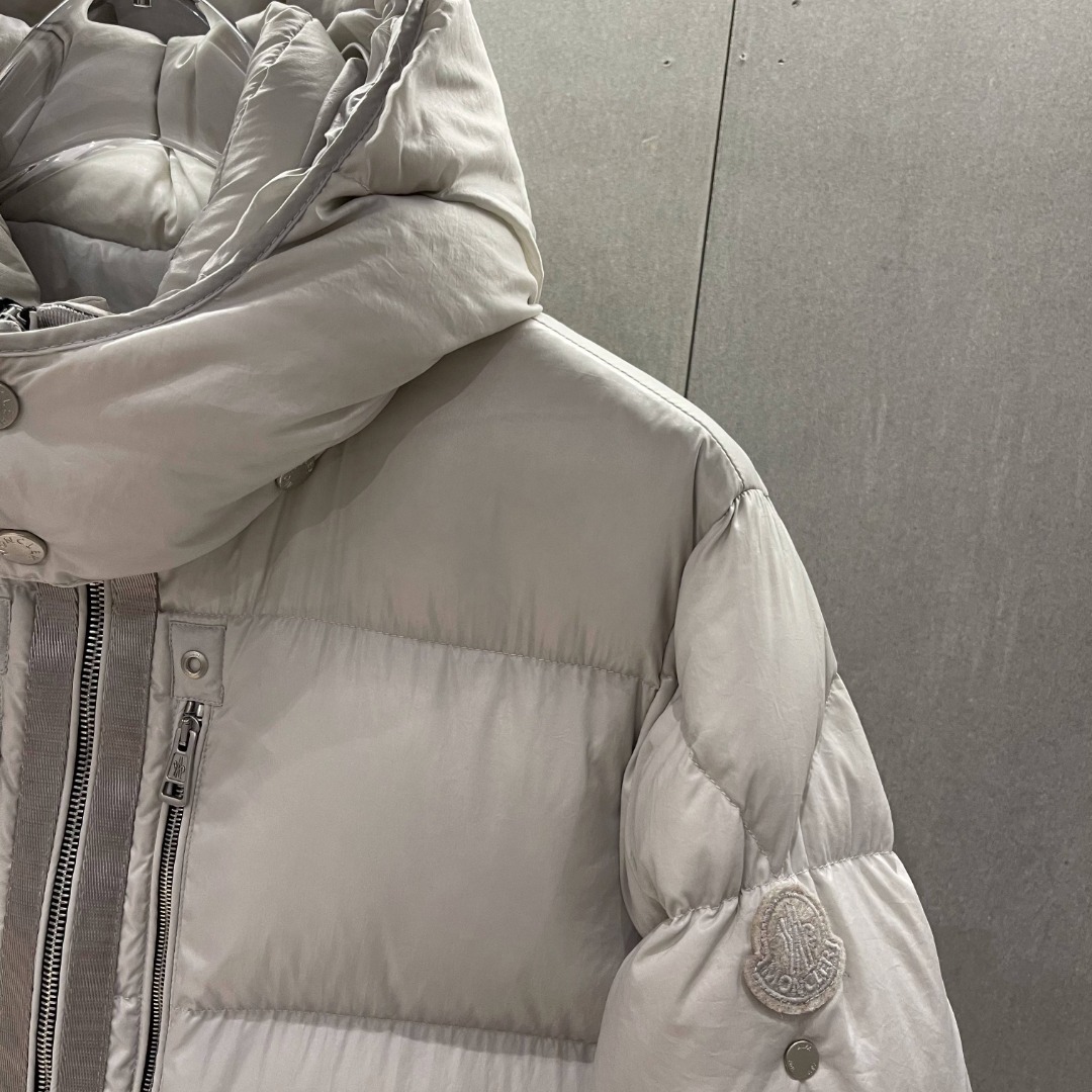 Moncler Short Down Jacket    - EUR FASHION