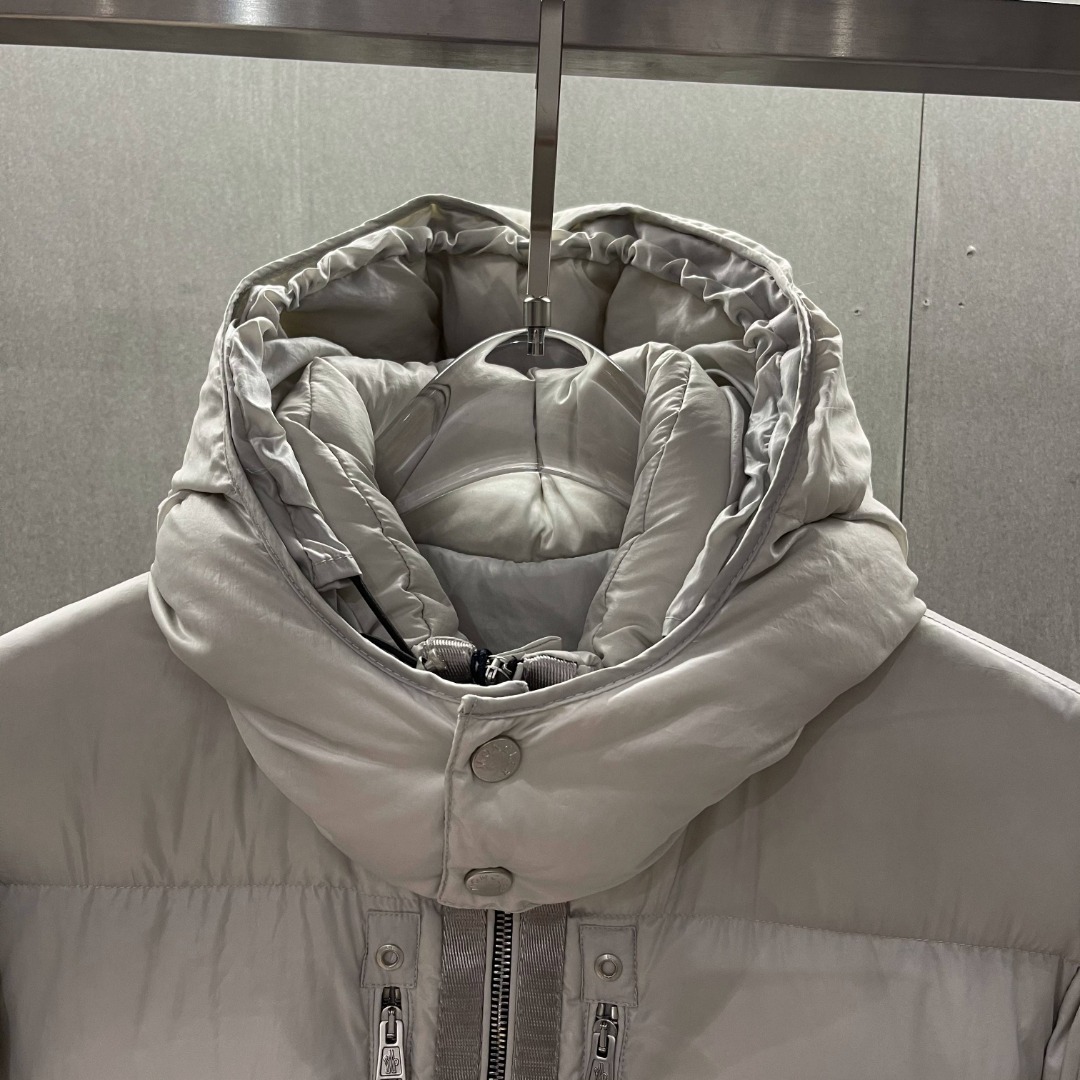 Moncler Short Down Jacket    - EUR FASHION