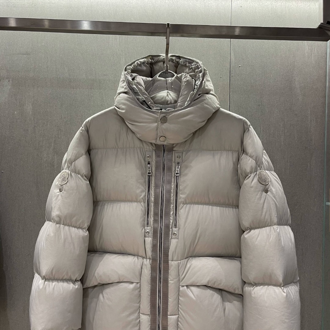 Moncler Short Down Jacket    - EUR FASHION