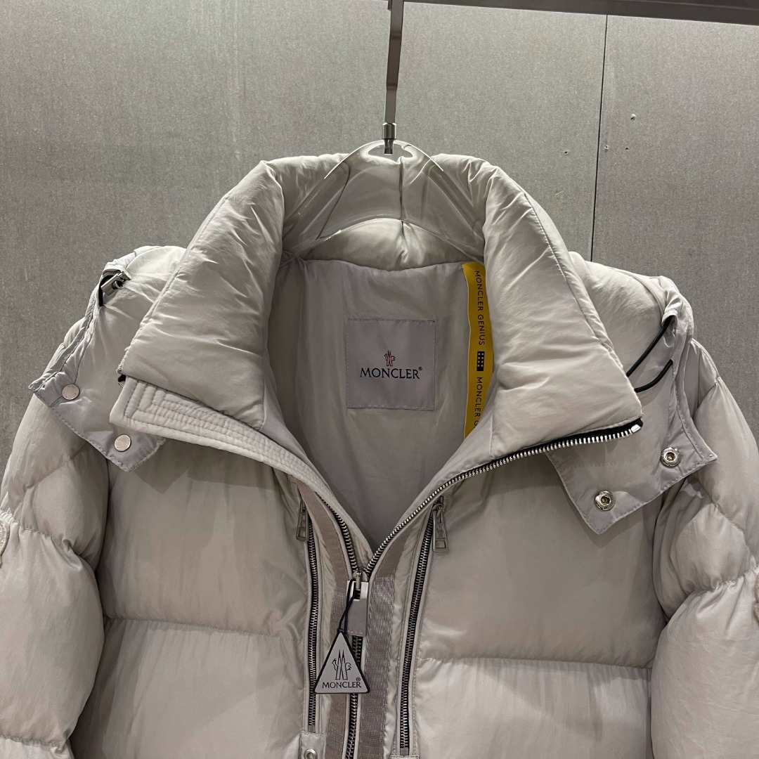 Moncler Short Down Jacket    - EUR FASHION