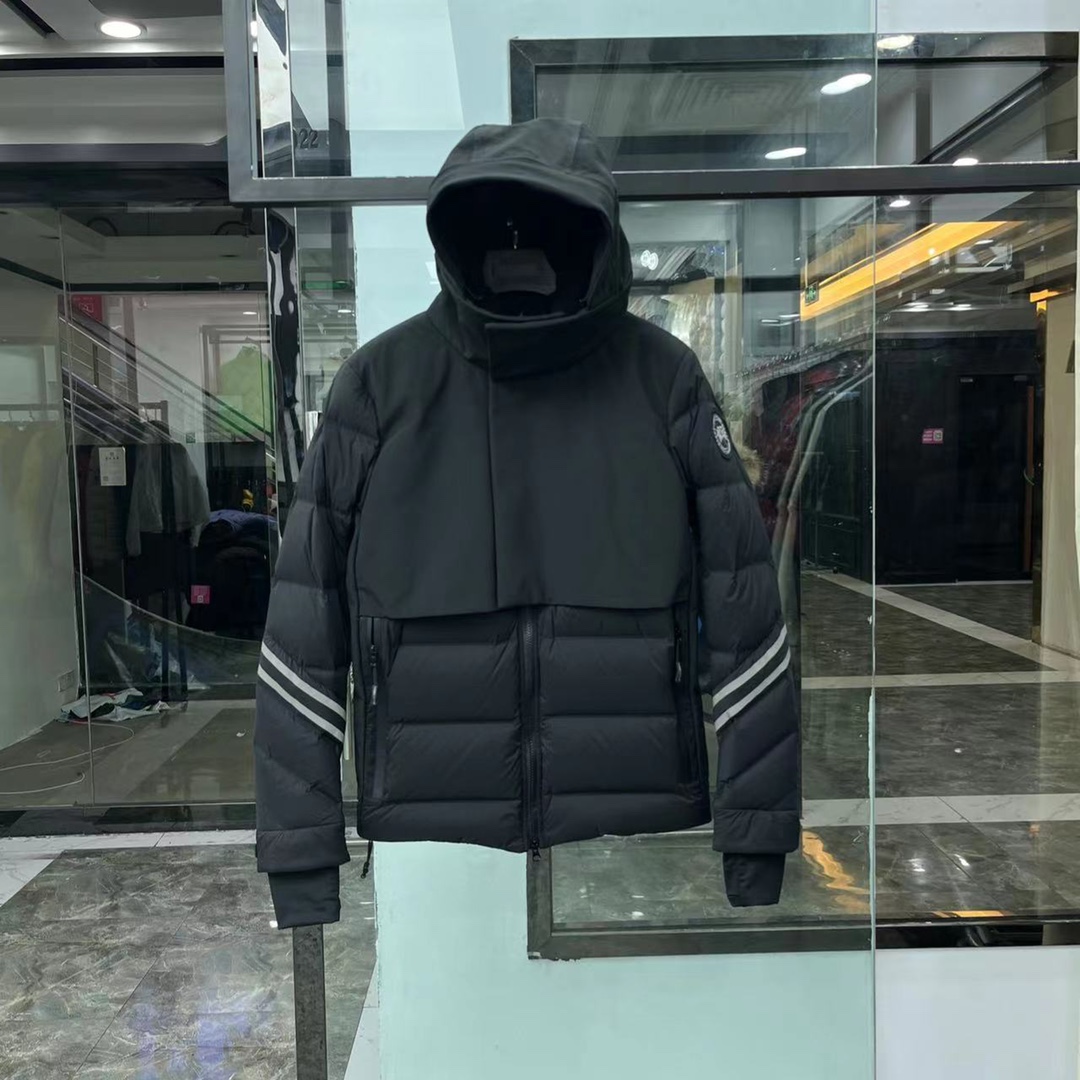 Canada Goose Down Jacket  - EUR FASHION