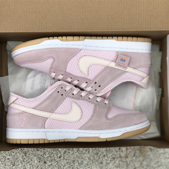 Nike Dunk Low WMNS “Teddy Bear” Sneaker       DZ5318-640 - EUR FASHION