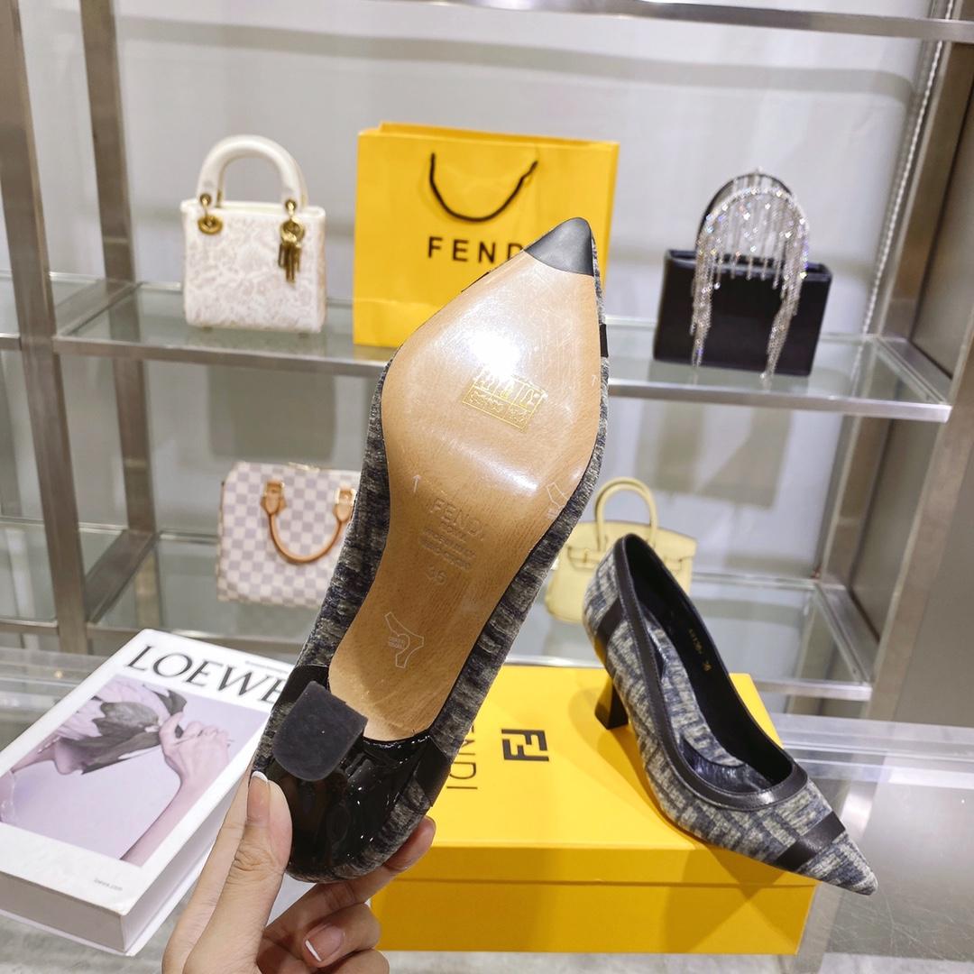 Fendi Baguette Pump - EUR FASHION