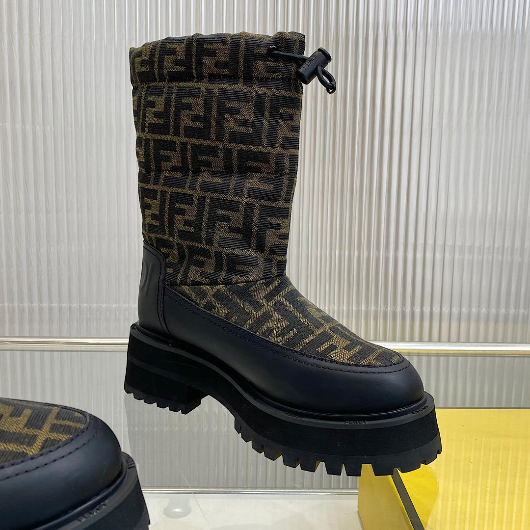 Fendi FF Logo Boots - EUR FASHION