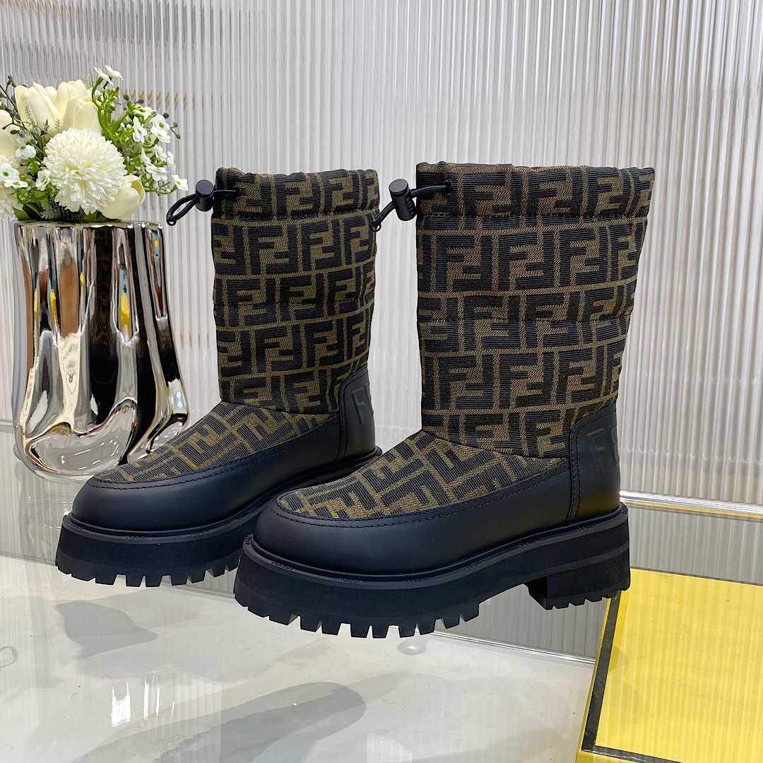 Fendi FF Logo Boots - EUR FASHION