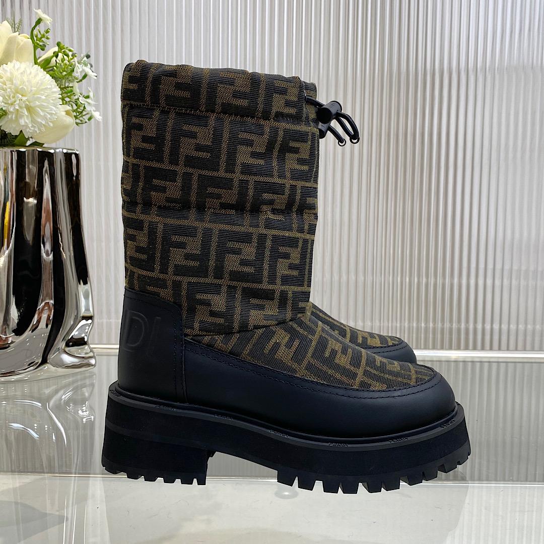 Fendi FF Logo Boots - EUR FASHION