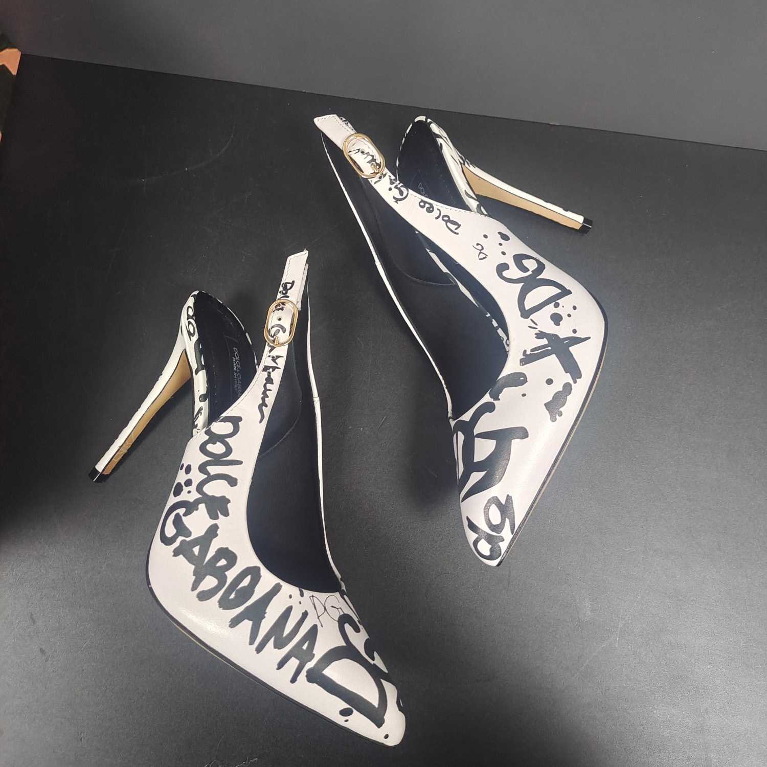 Dolce & Gabbana Calfskin Slingbacks With Logo Print - EUR FASHION