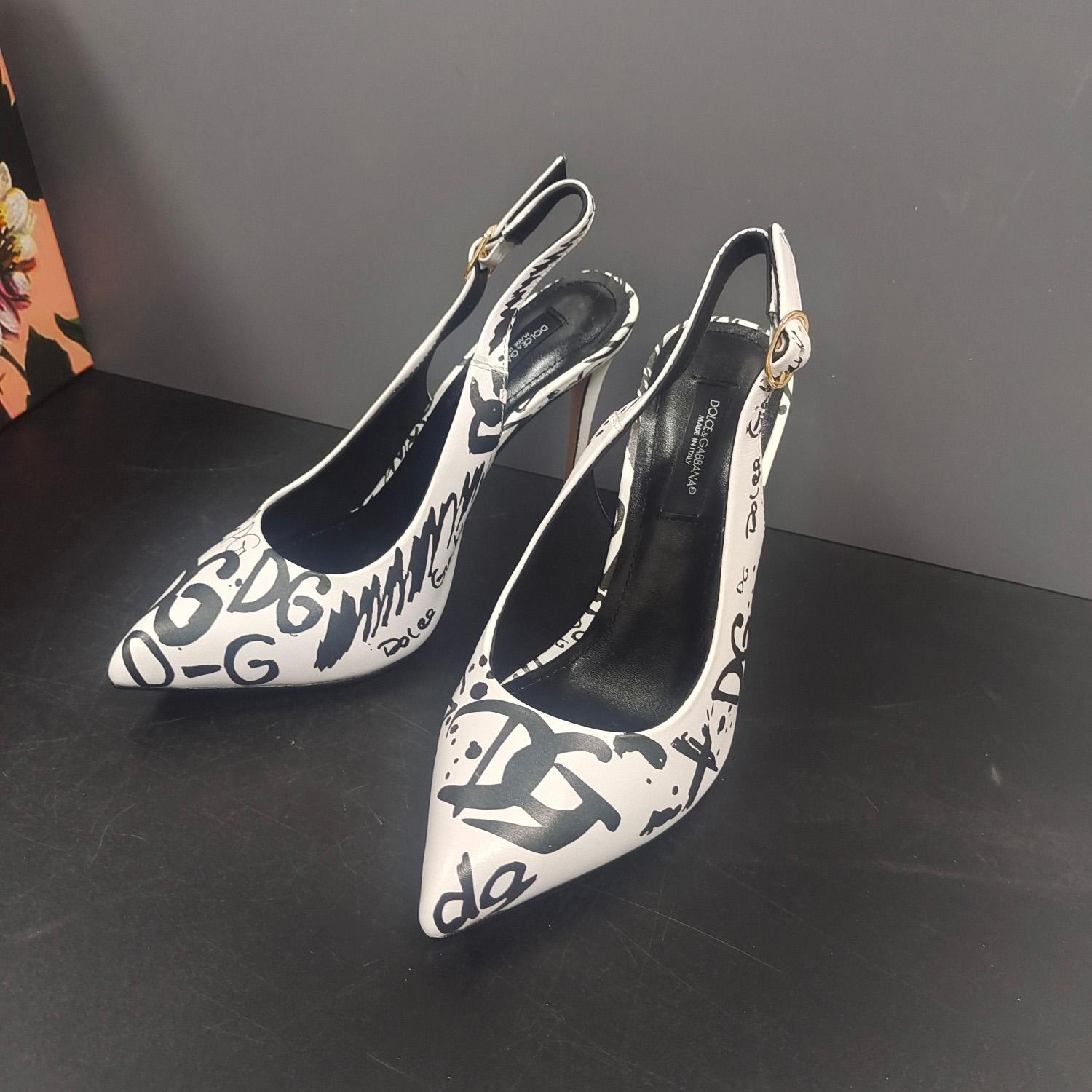 Dolce & Gabbana Calfskin Slingbacks With Logo Print - EUR FASHION