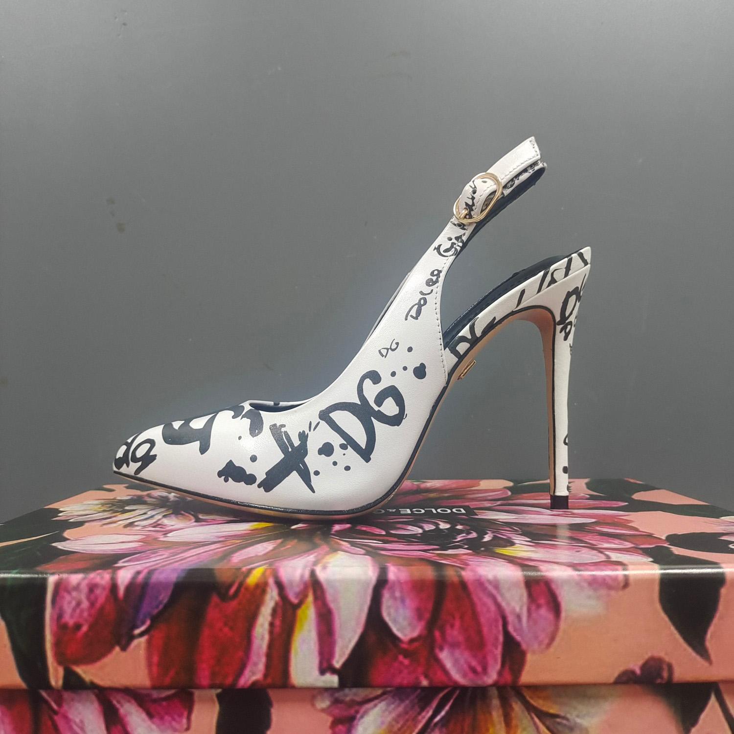 Dolce & Gabbana Calfskin Slingbacks With Logo Print - EUR FASHION