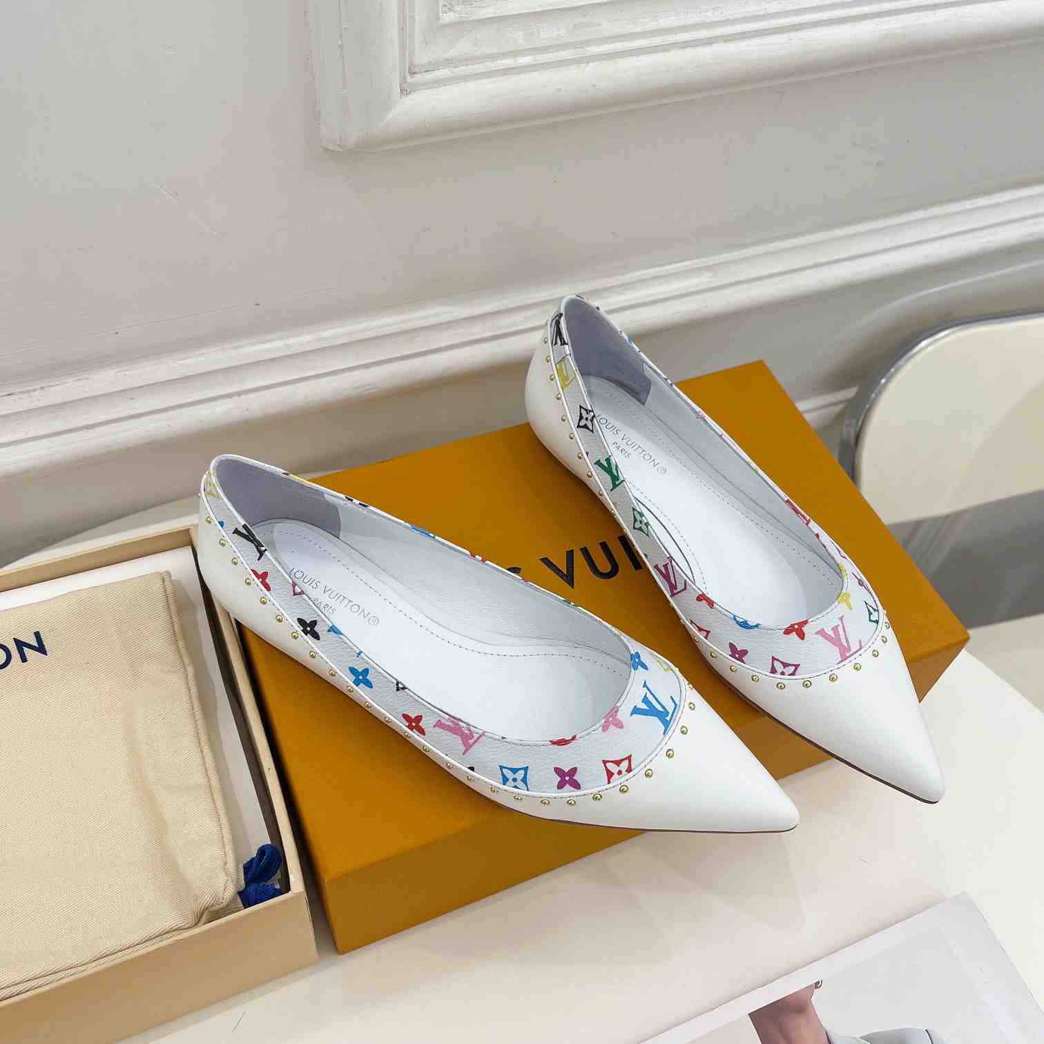 Louis Vuitton Signature Flat Ballerina    - EUR FASHION