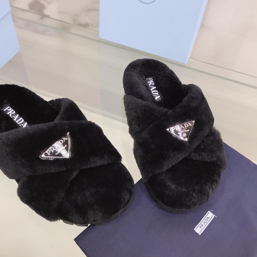 Prada Shearling Sandals - EUR FASHION