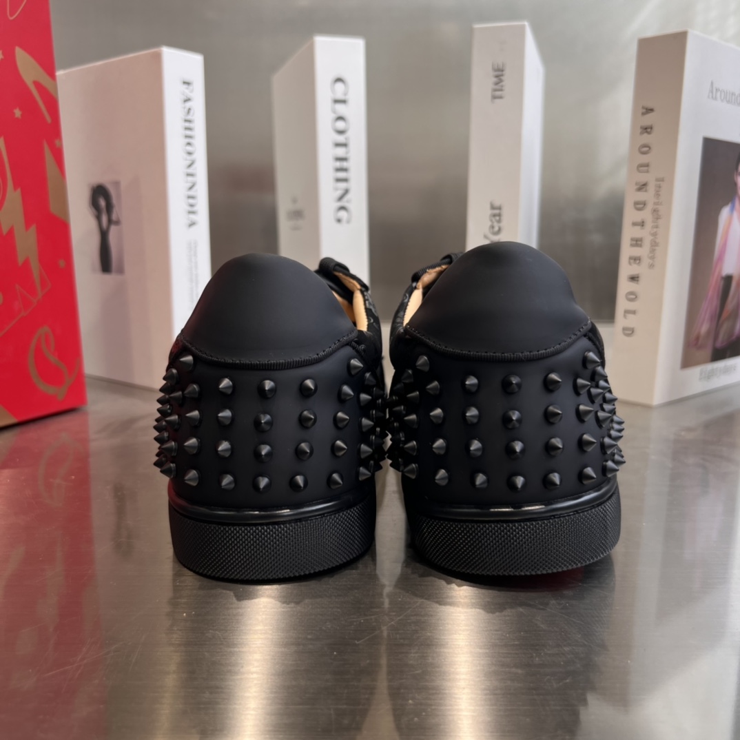 Christian Louboutin Low-Top Sneaker - EUR FASHION