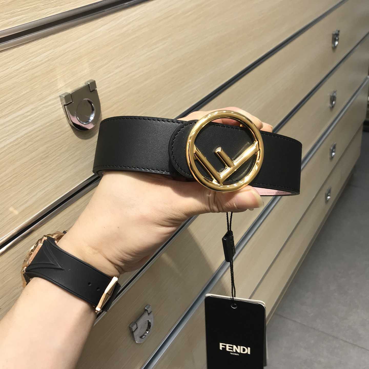 Fendi Black Leather Belt - EUR FASHION