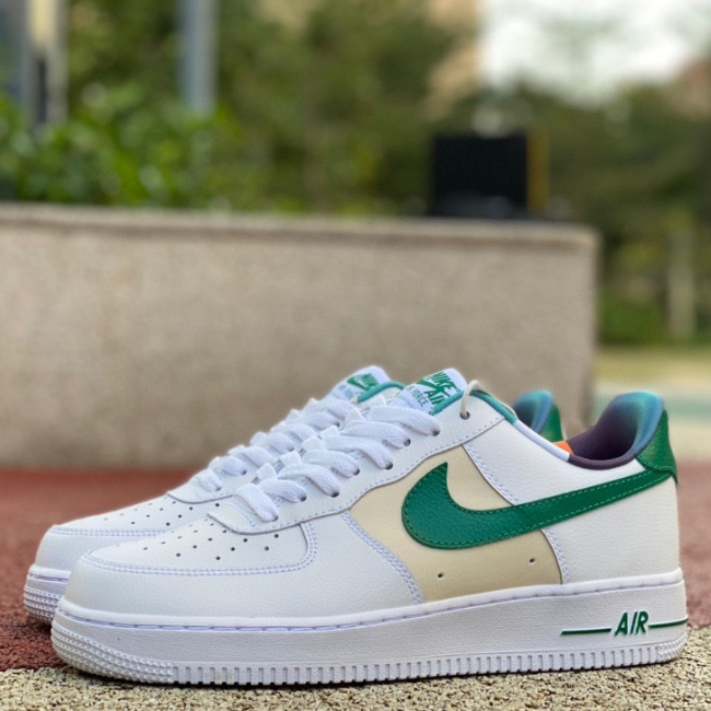 Nike Air Force 1 07 LV8 EMB Sneaker    DM0109-100 - EUR FASHION