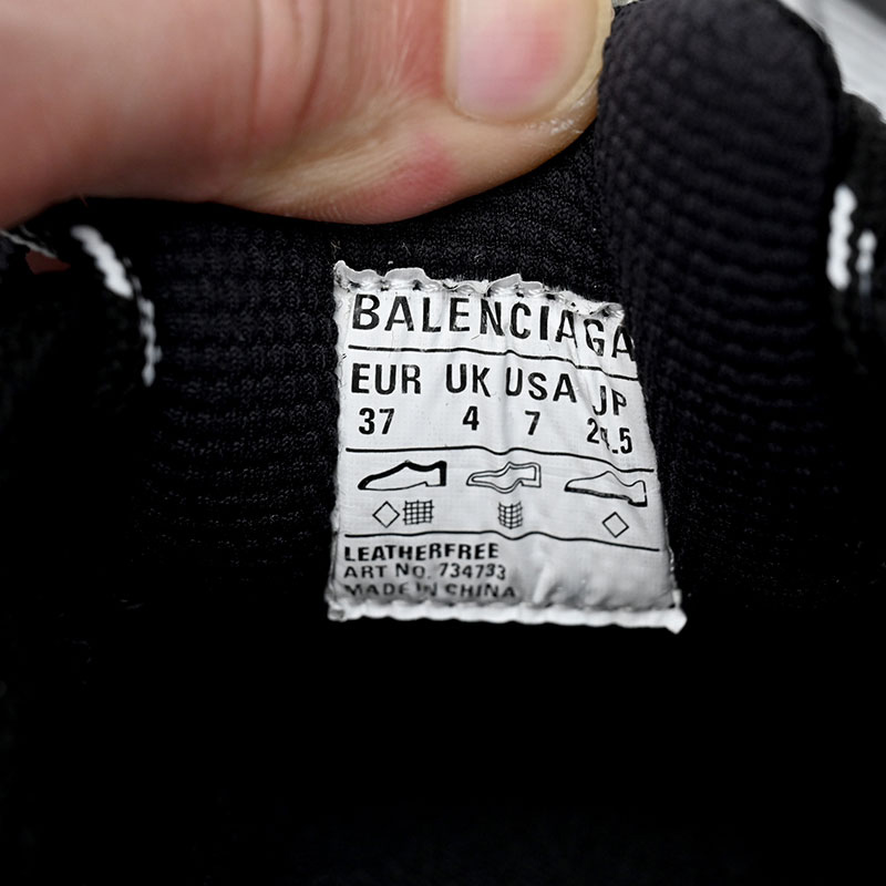 Balenciaga Sneaker  - EUR FASHION