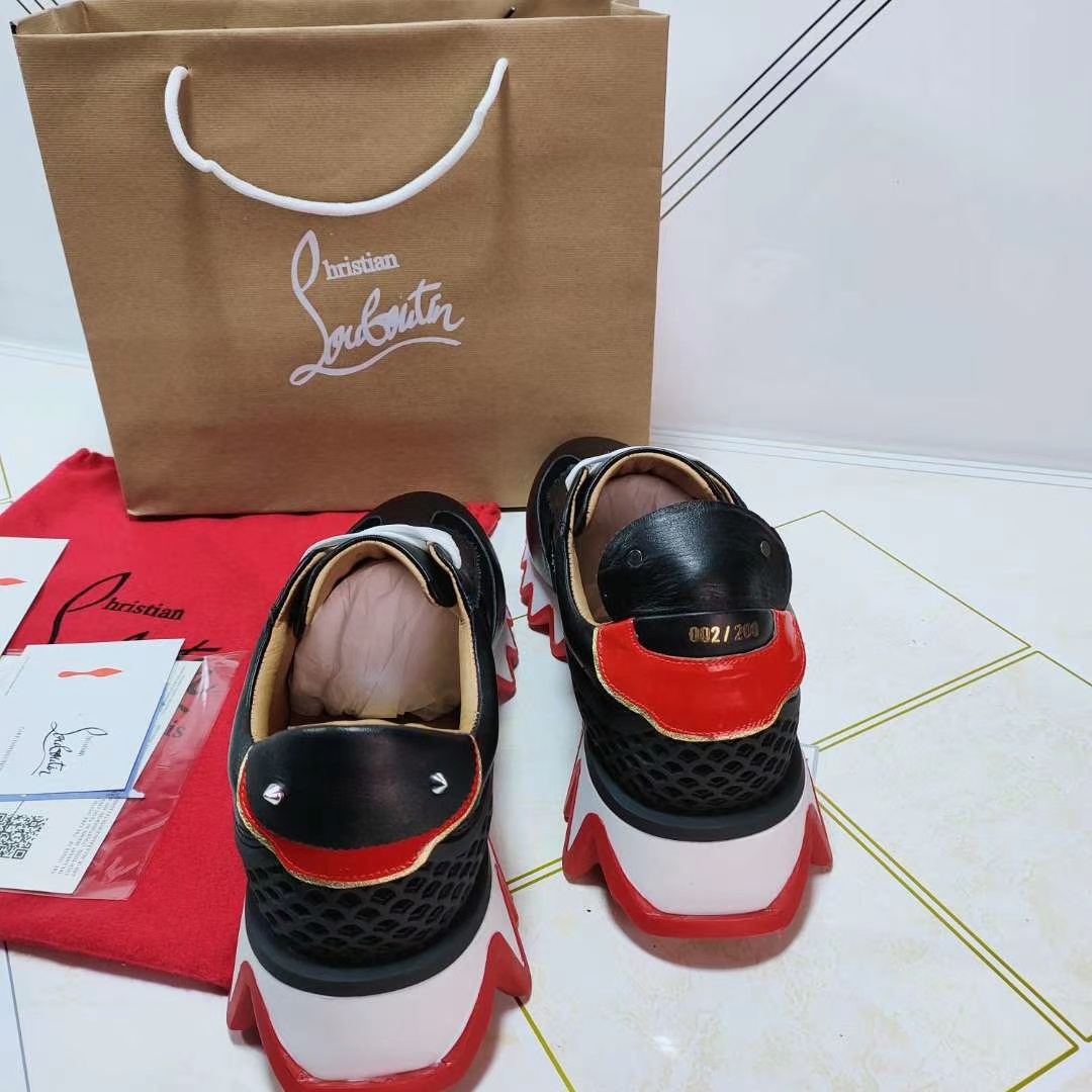 Christian Louboutin Loubishark Sneaker - EUR FASHION