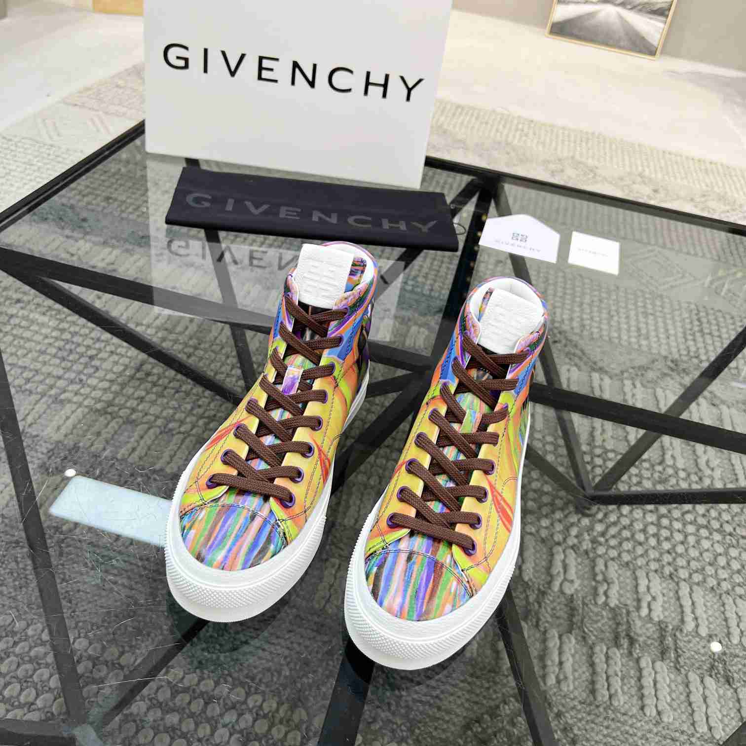 Givenchy City High Top Sneaker - EUR FASHION