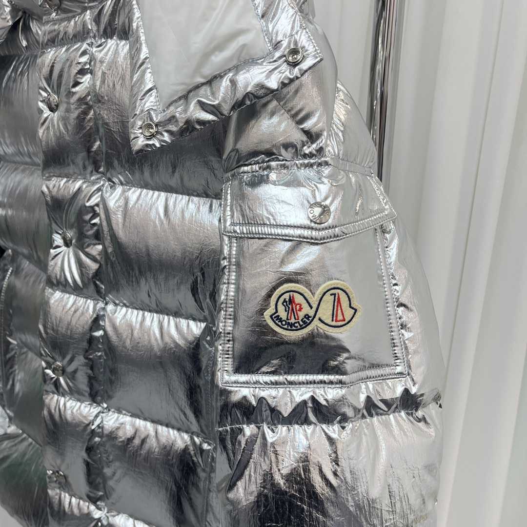 Moncler Maya 70 Short Down Jacket - EUR FASHION