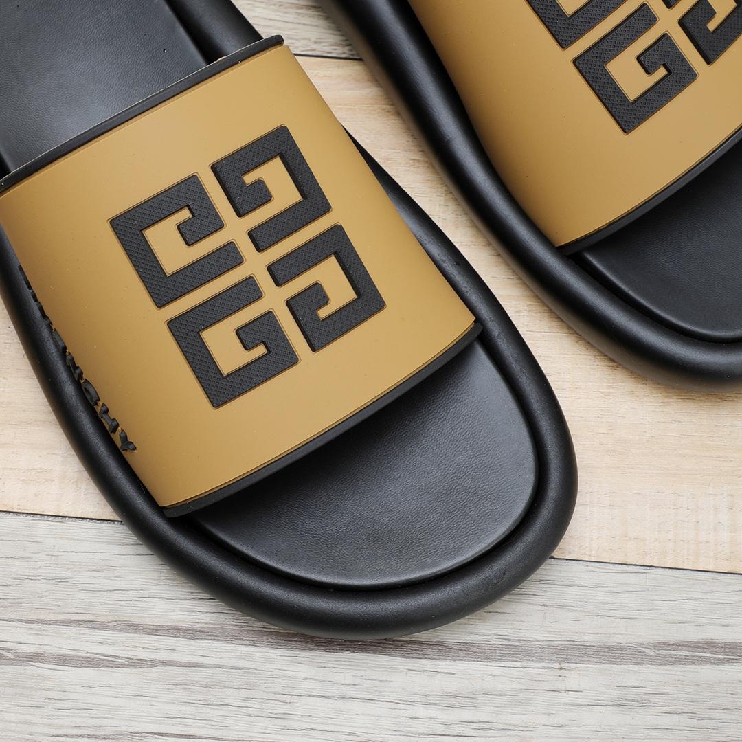 Givenchy 4G Logo Rubber Slides Sandals - EUR FASHION