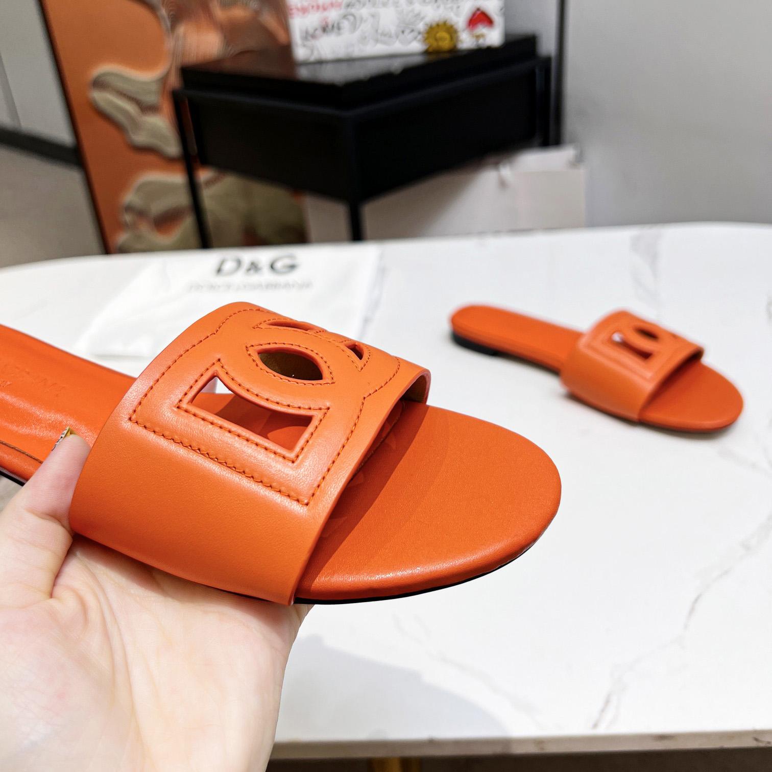 Dolce & Gabbana Calfskin Slides With DG Logo - EUR FASHION